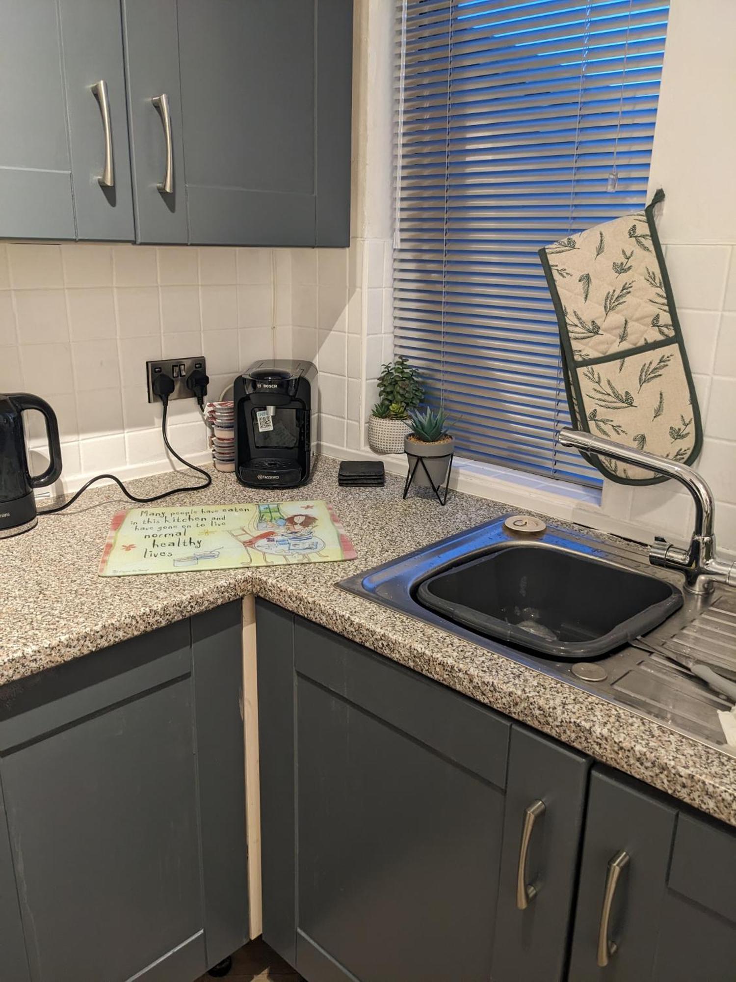 Cosy Cottage With Sea & Mountain Views คาร์นโลห์ ภายนอก รูปภาพ